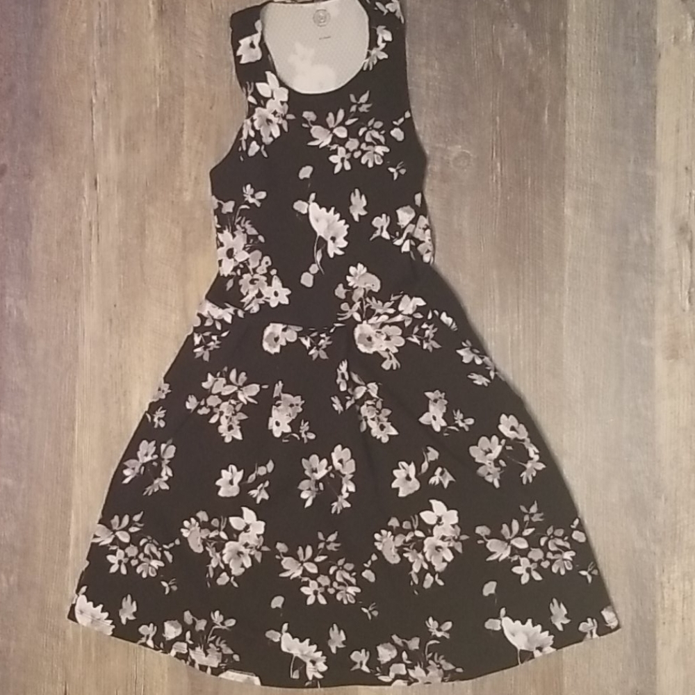 Dress with pockets